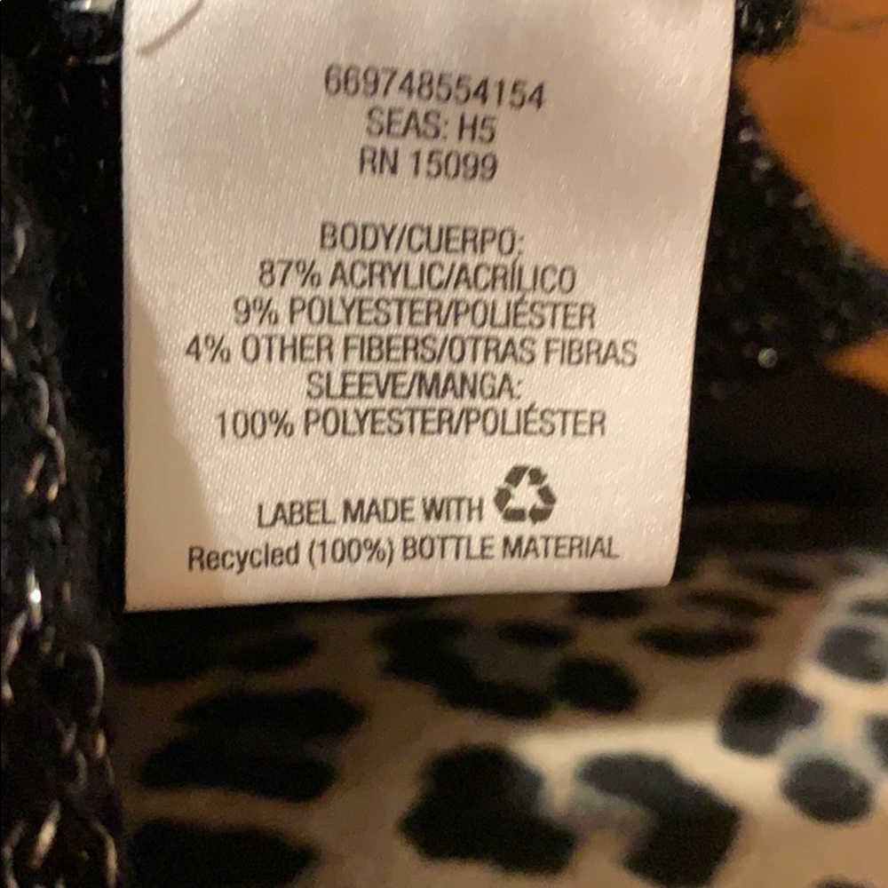 Sweater - Picture 7 of 7